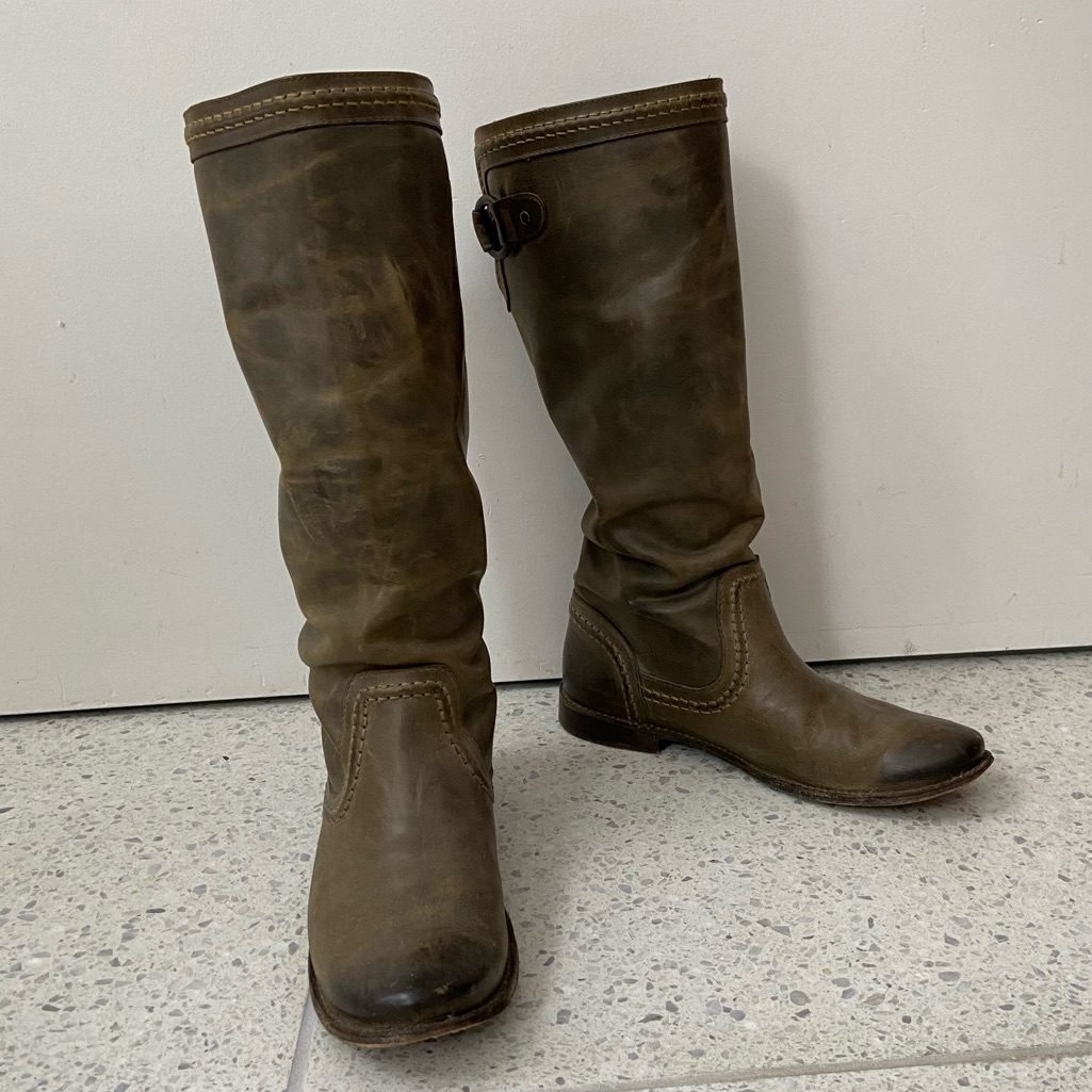 Vintage Frye Olive Green Leather Boots Size 8.5, 76142